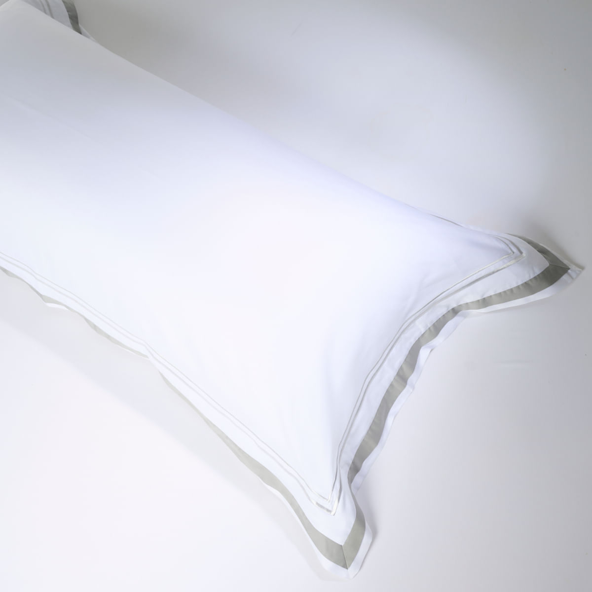 01 09 0217 Fronha Hermitage 50 x 1 Verde Branco Cinza 001.jpg